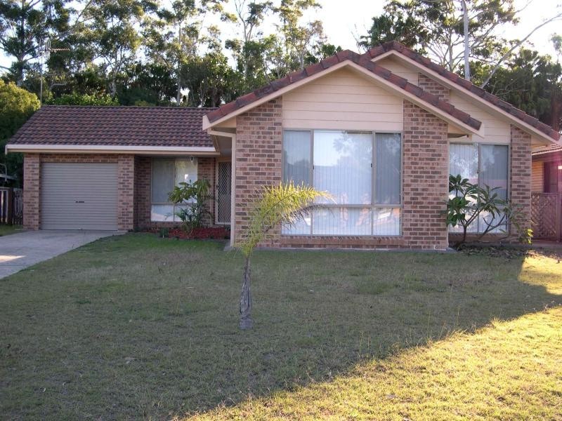 18 Eden Place, Tuncurry NSW 2428