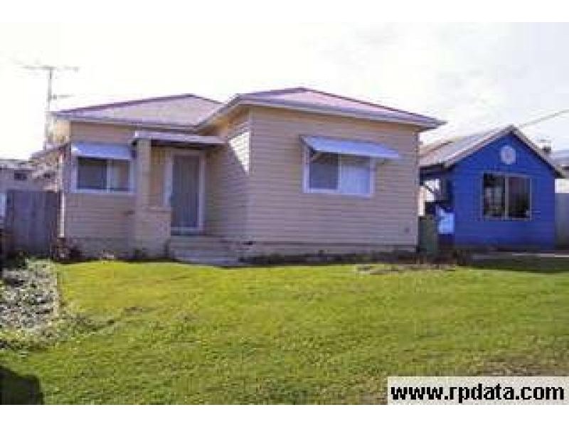 38 Thompson Street, Long Jetty NSW 2261