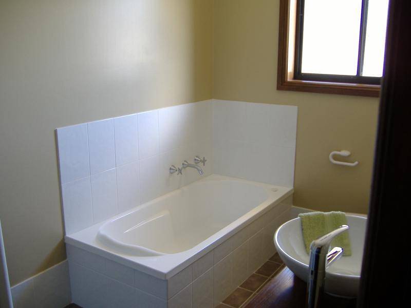 10a Hayden Place, Young NSW 2594