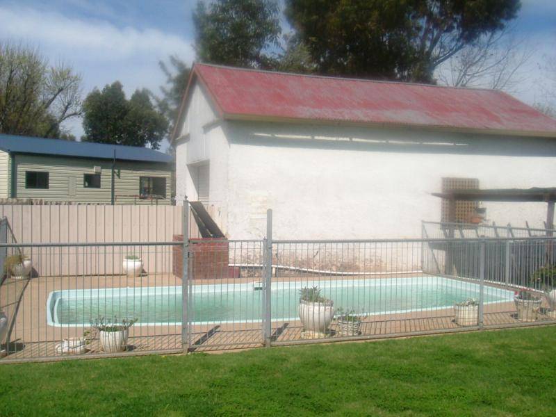 2 Zouch Street, Young NSW 2594