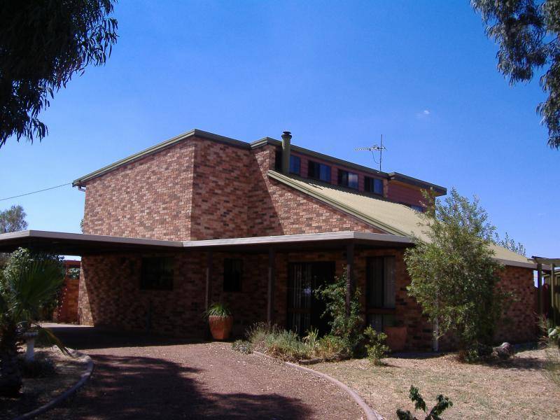149 Chums Lane, Young NSW 2594