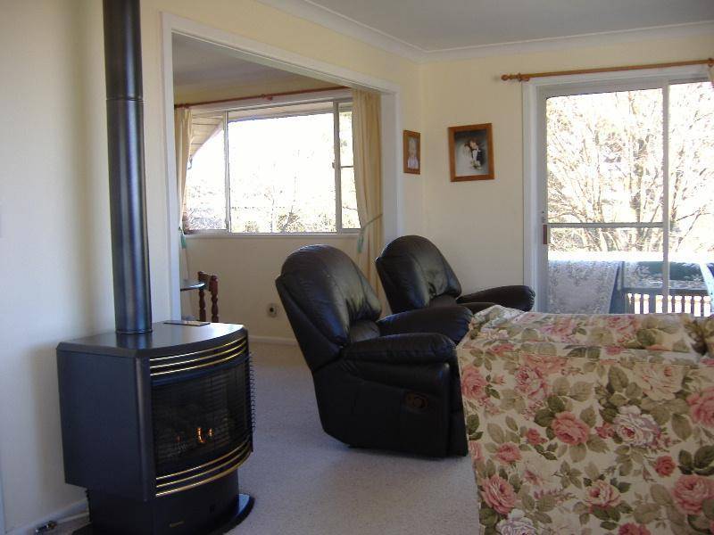 21 Fontenoy Street, Young NSW 2594