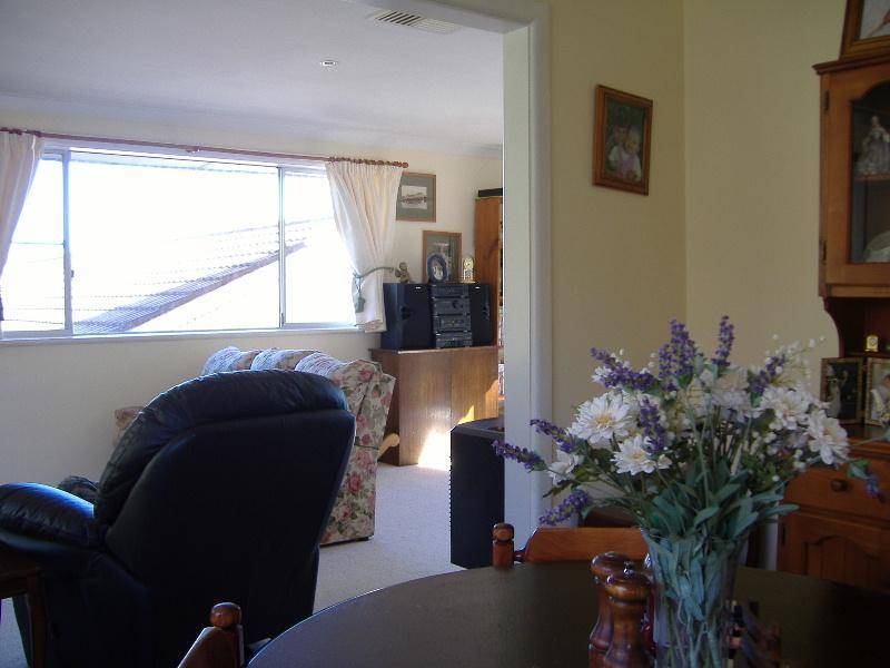 21 Fontenoy Street, Young NSW 2594