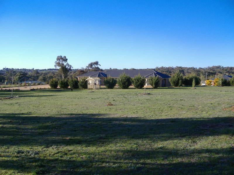 65 Chums Lane, Young NSW 2594