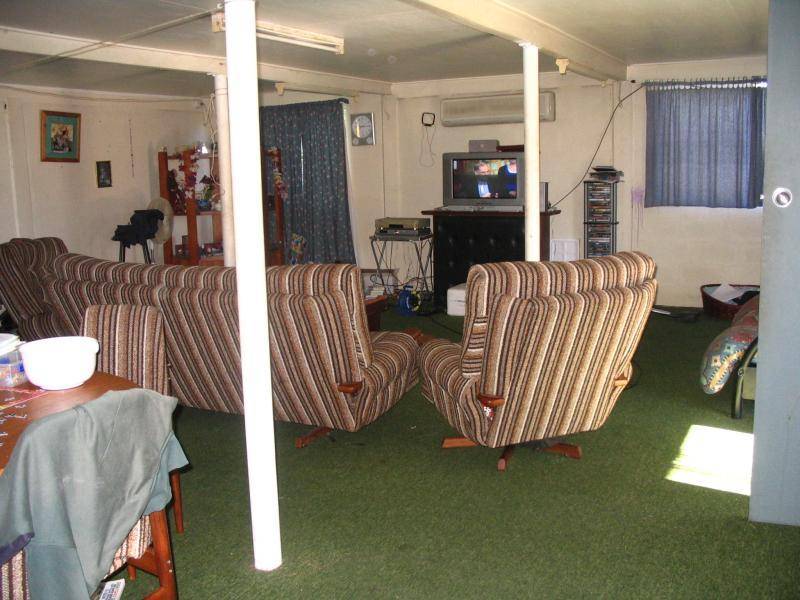 61 Whyte Avenue, Bowen QLD 4805