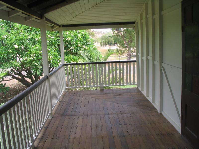 28 Pelican Street, Collinsville QLD 4804