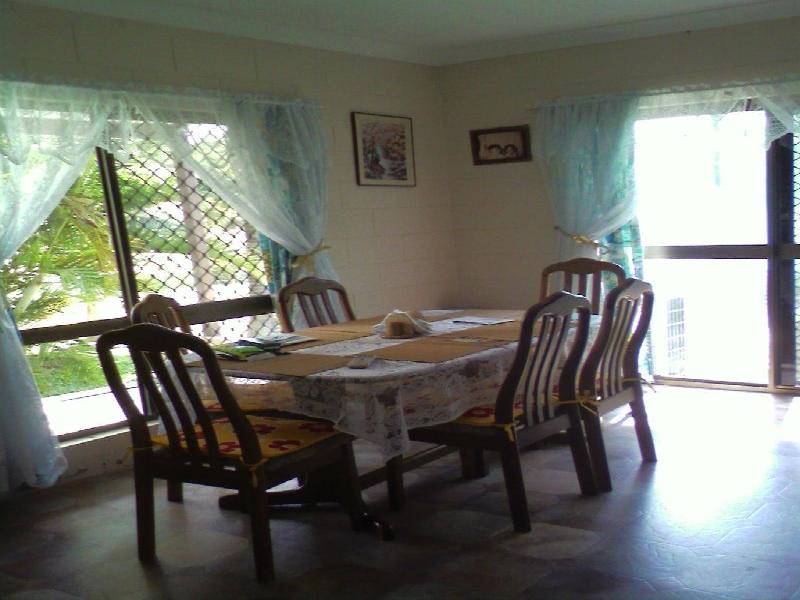 54 Lascelles Street, Bowen QLD 4805