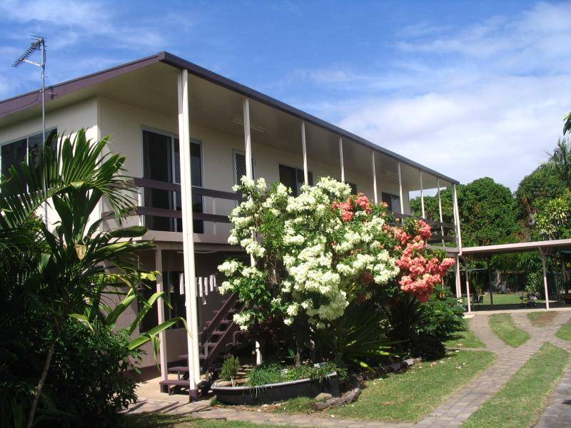 29 Murroona Street, Bowen QLD 4805