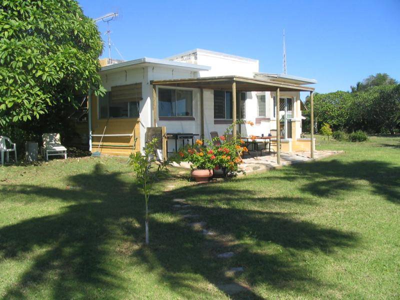 8 Howard Street, Bowen QLD 4805