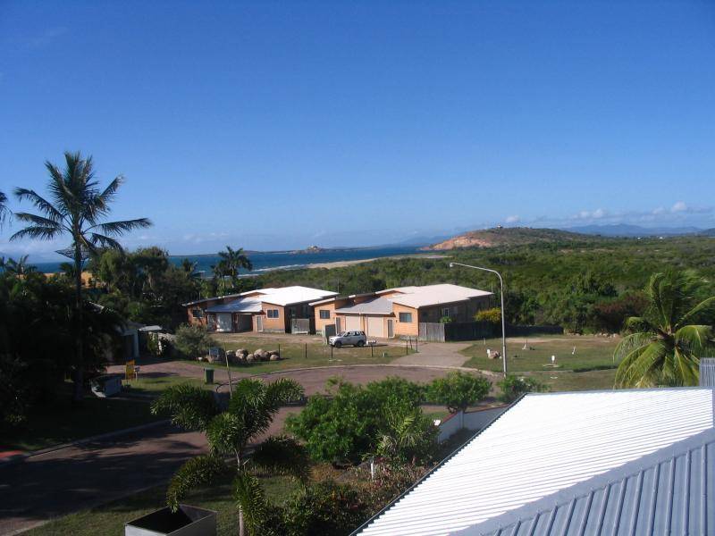 2 Lotus Lane, Bowen QLD 4805