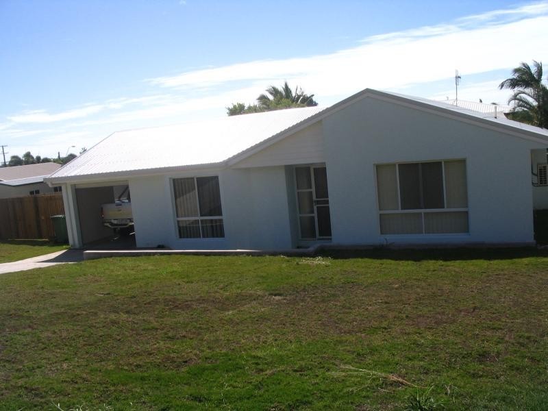 4 Allan Place, Bowen QLD 4805