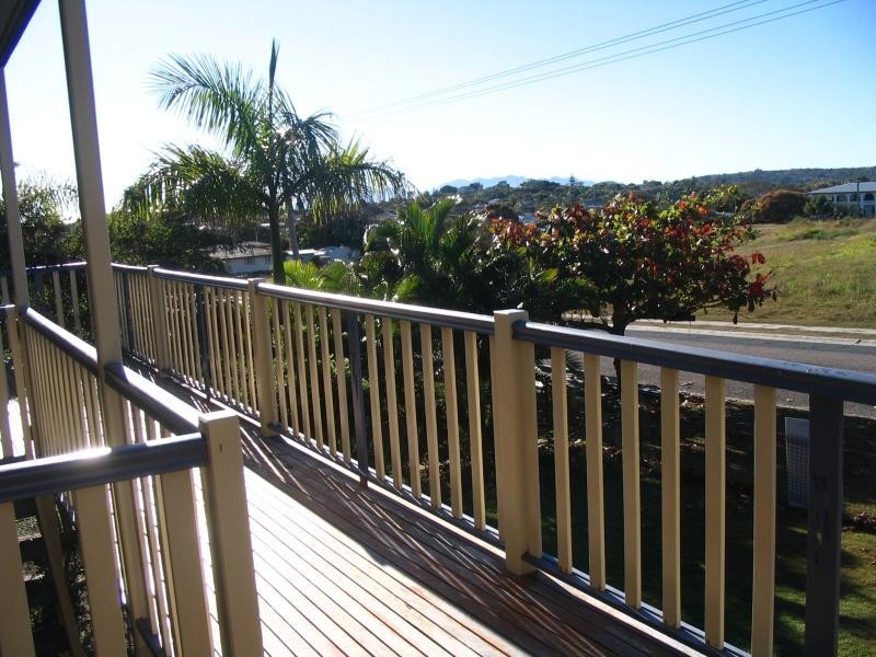 16 Daniel Street, Bowen QLD 4805