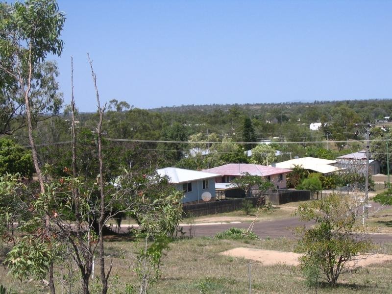 2 Gralton Street, Collinsville QLD 4804