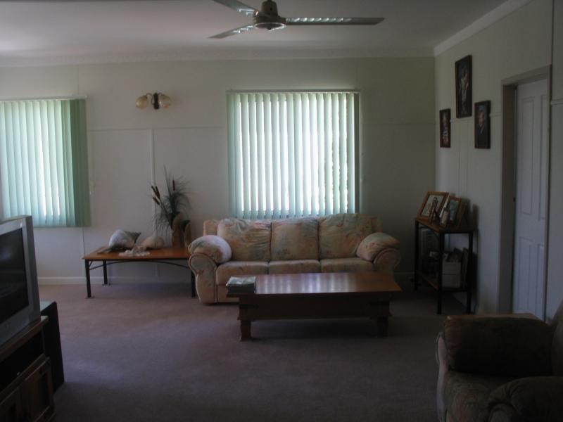 42 Livingstone Street, Bowen QLD 4805