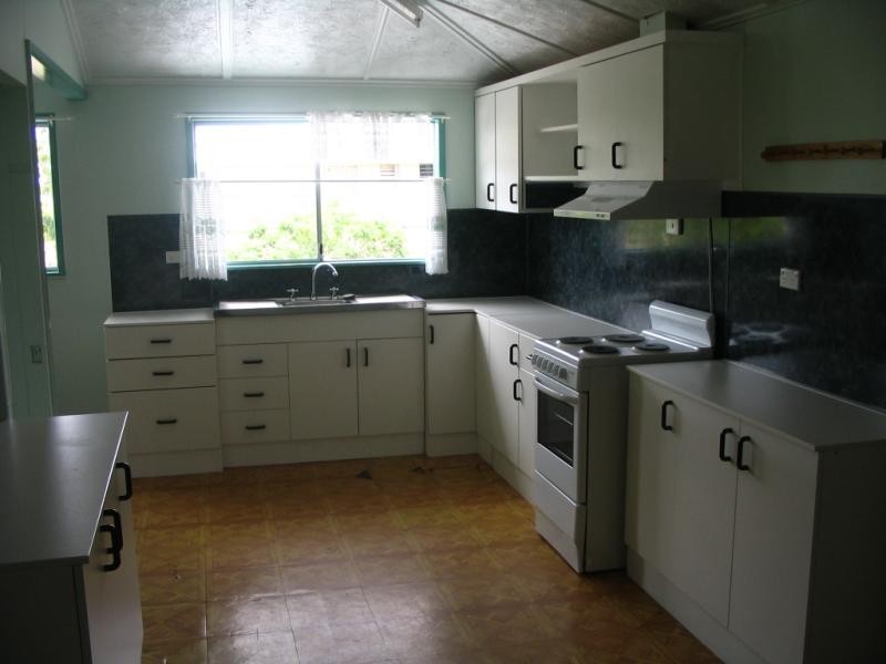 55 Stanley Street, Collinsville QLD 4804