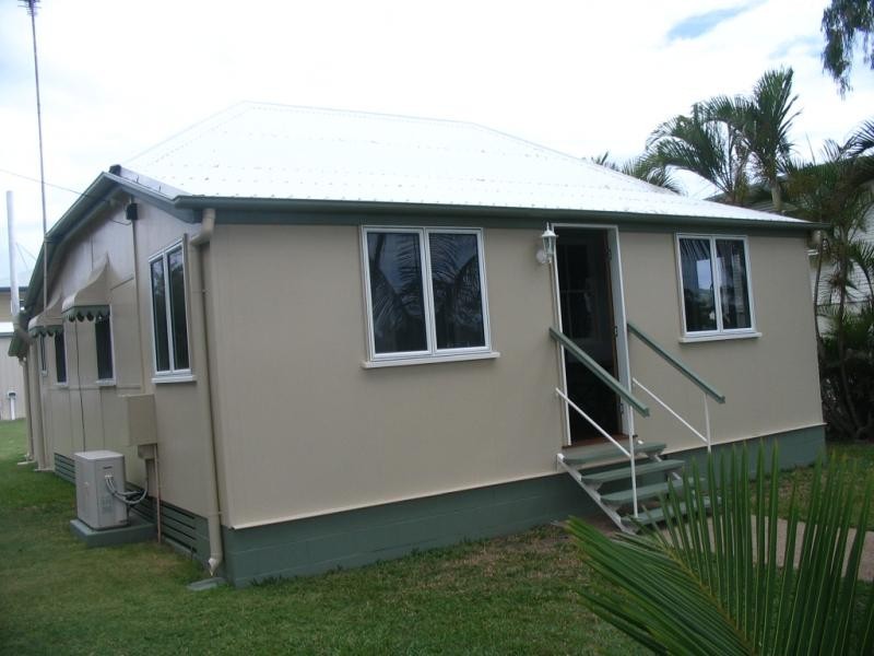 90 Powell Street, Bowen QLD 4805
