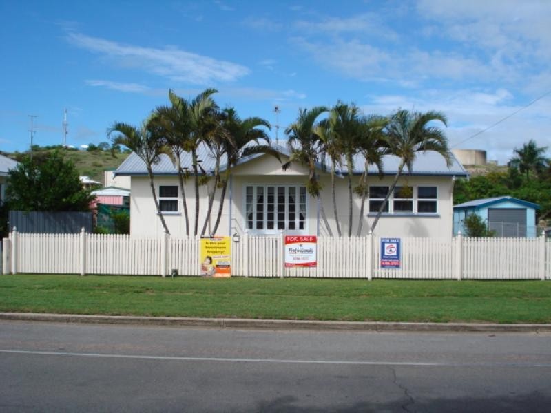 127 Herbert Street, Bowen QLD 4805