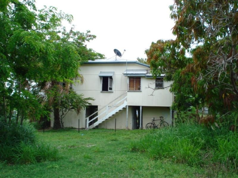 11 Kennedy Street, Bowen QLD 4805