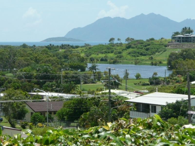 7a Philip Street, Bowen QLD 4805