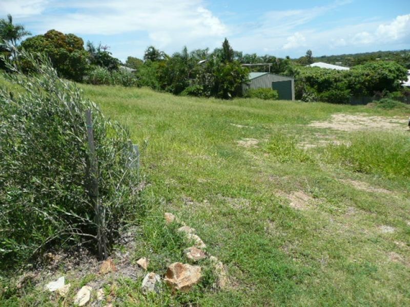12 Tynwald Avenue, Bowen QLD 4805