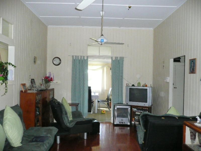 75 Gordon Street, Bowen QLD 4805