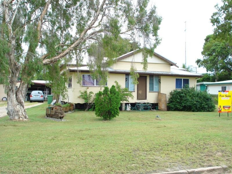25 Leichhardt Street, Bowen QLD 4805