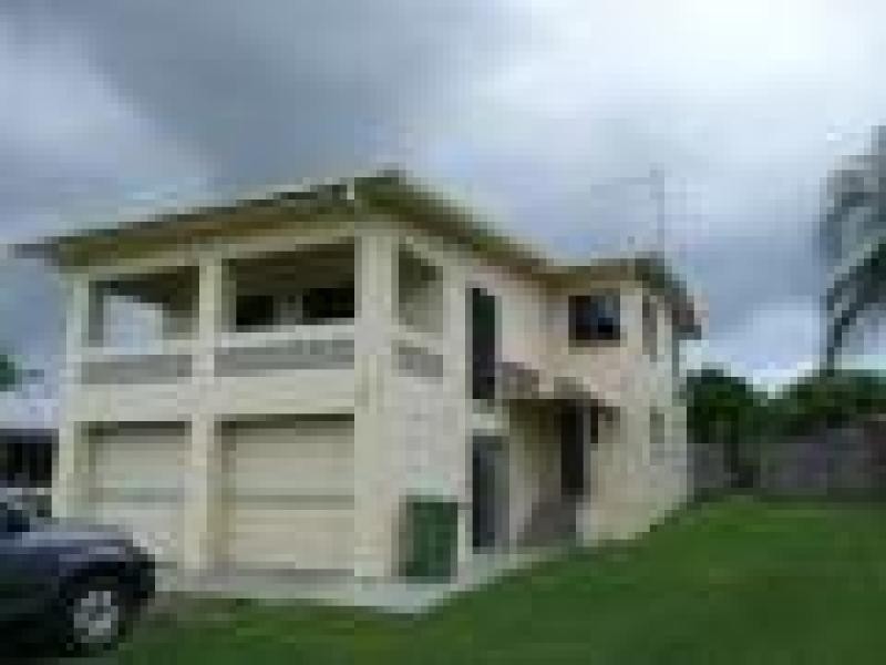 12 Wentworth Street, Bowen QLD 4805