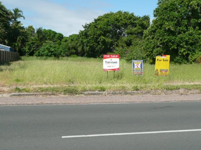 53 Golf Links Road, Bowen QLD 4805