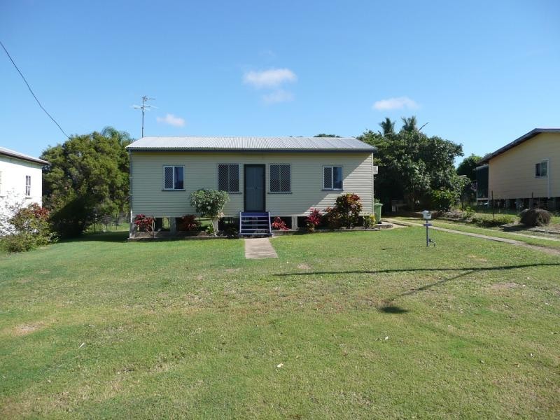 122 Powell Street, Bowen QLD 4805
