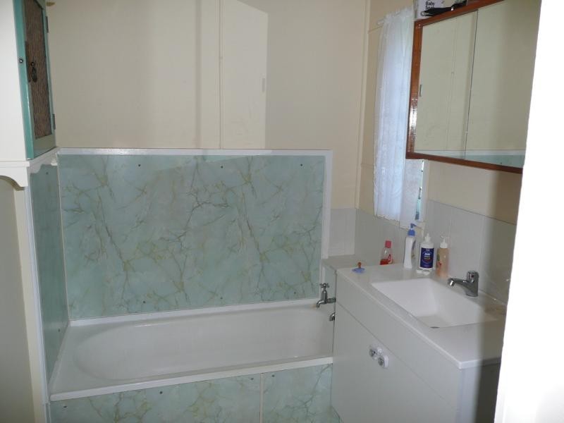 122 Powell Street, Bowen QLD 4805