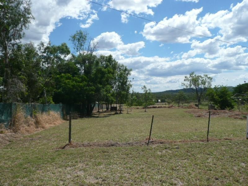 6 Ninth Avenue, Scottville QLD 4804