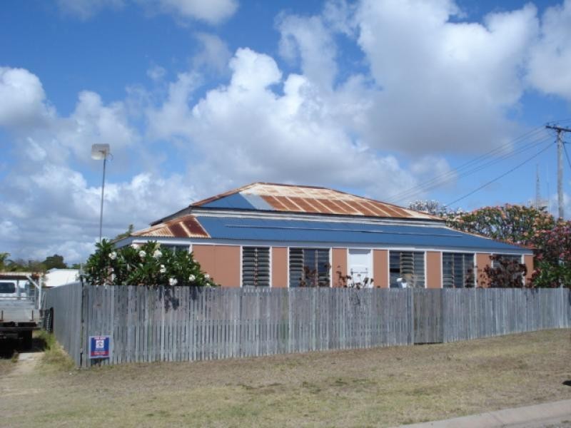 19 Sinclair Street, Bowen QLD 4805