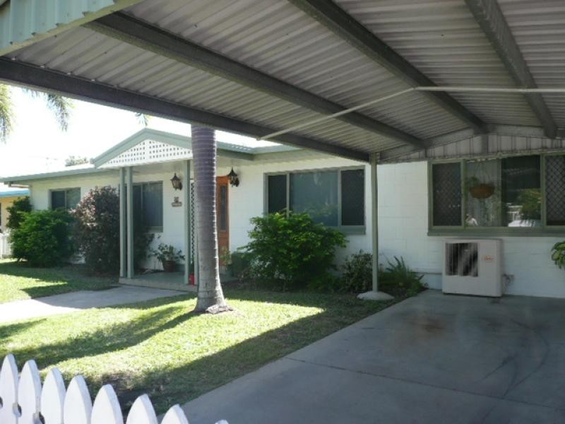 6 Oak Crescent, Bowen QLD 4805