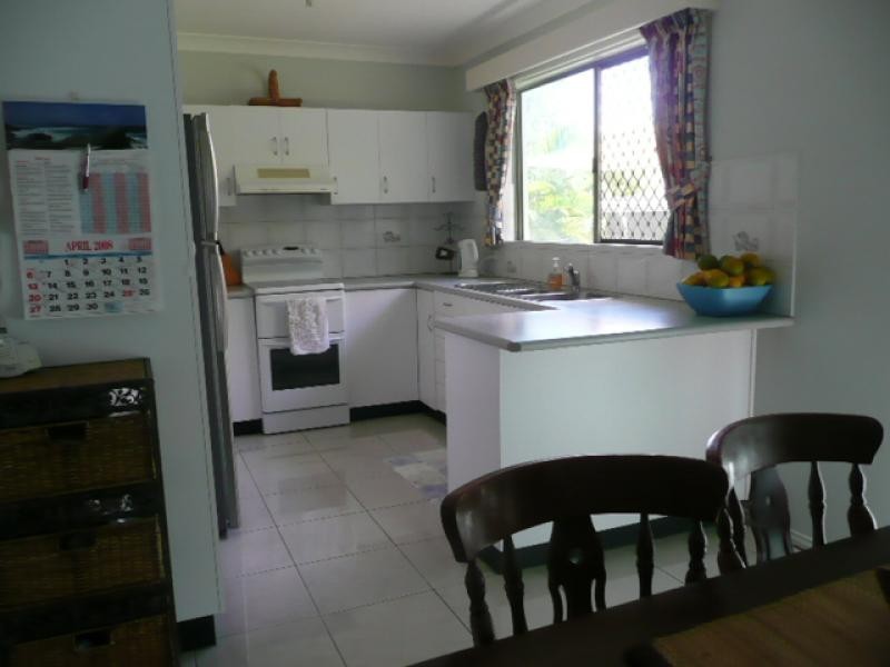 6 Oak Crescent, Bowen QLD 4805