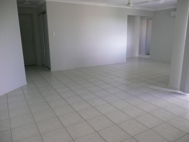 13 Lucinda Place, Bowen QLD 4805