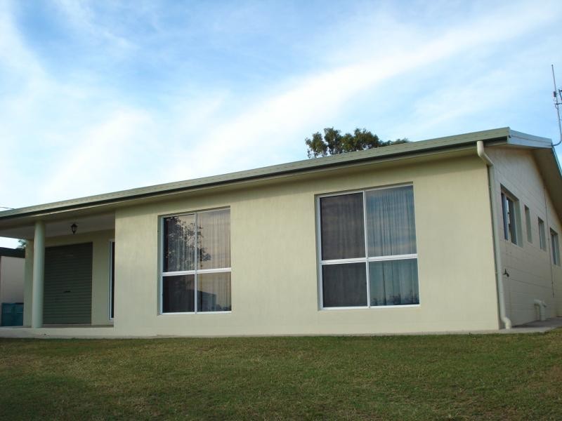 106 Leichhardt Street, Bowen QLD 4805