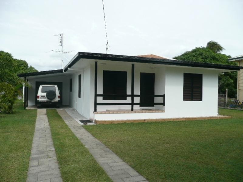 67 Golf Links Road, Bowen QLD 4805