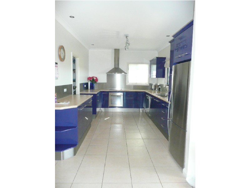 1 Mcdonnell Place, Bowen QLD 4805