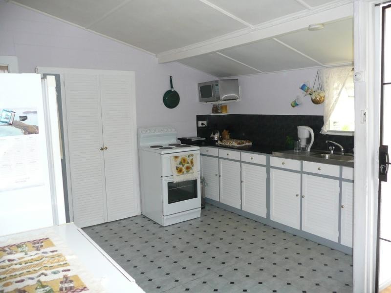 26 Reynolds Street, Bowen QLD 4805