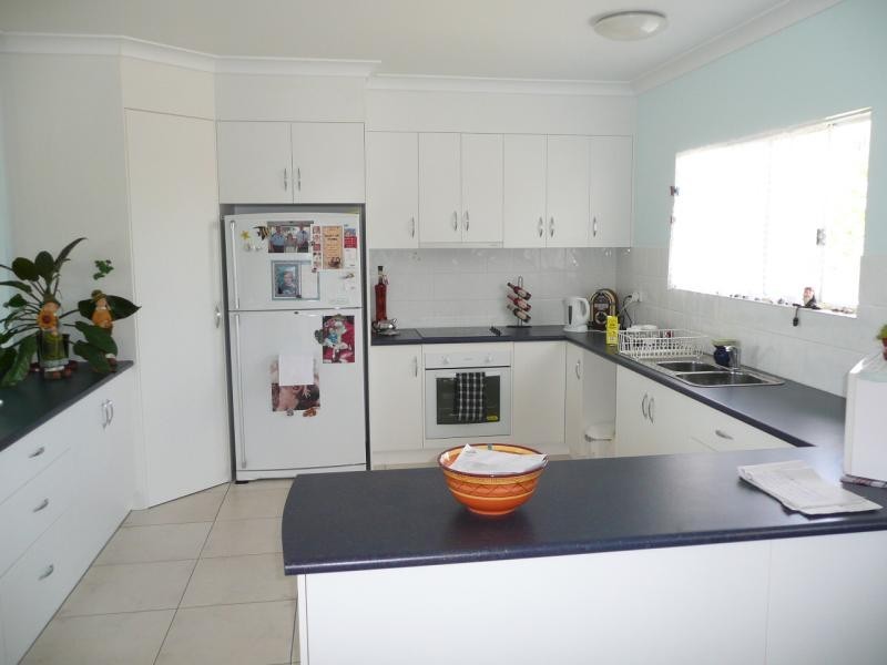 17 Pitcain Avenue, Bowen QLD 4805