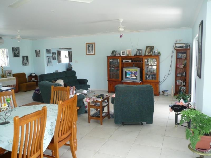 17 Pitcain Avenue, Bowen QLD 4805