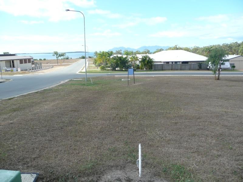 126 Ocean View Drive, Bowen QLD 4805