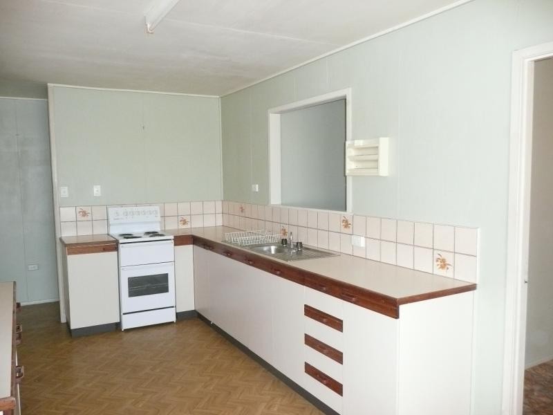 21 Hay Street, Bowen QLD 4805