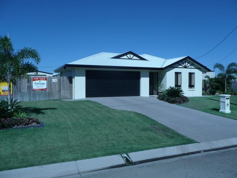 10 Schilling Court, Bowen QLD 4805