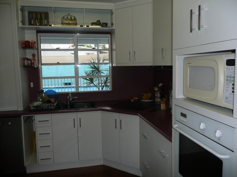 8 Jilletts Road, Bowen QLD 4805