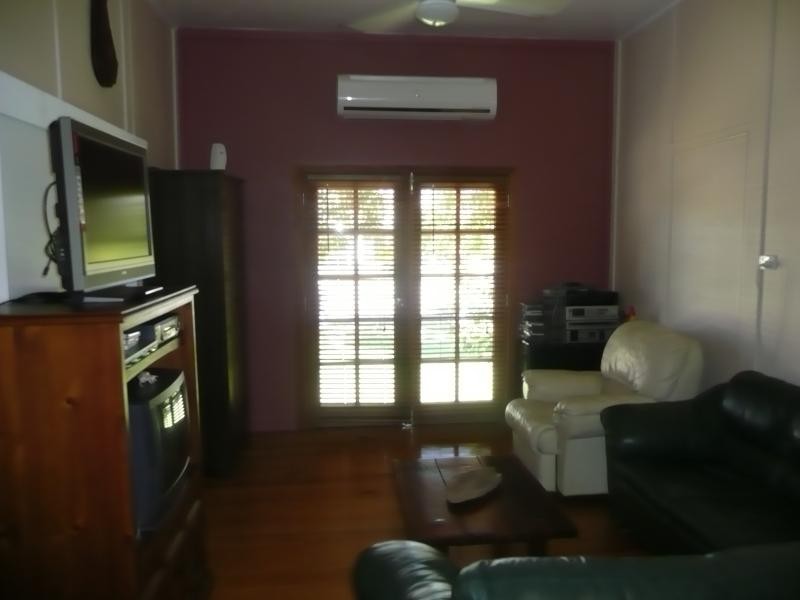 28 Tracey Street, Bowen QLD 4805