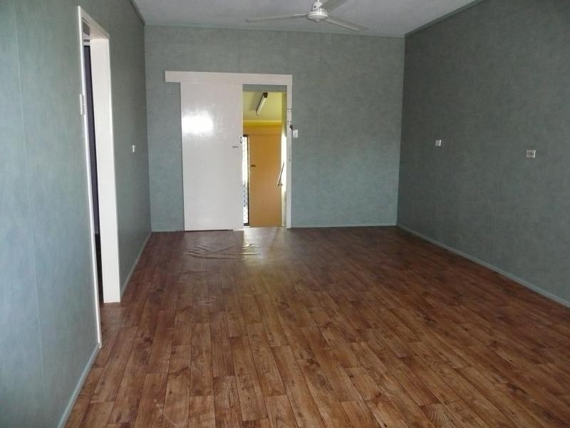 7 Darwen Street, Bowen QLD 4805