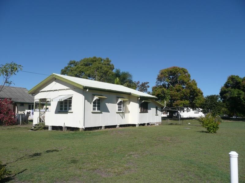 29 Field Street, Bowen QLD 4805