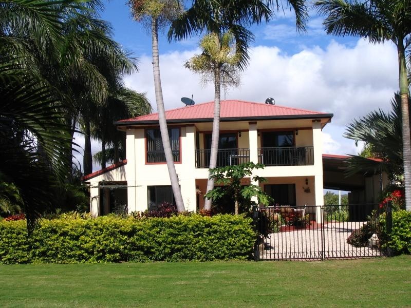 10 Baxter Avenue, Bowen QLD 4805