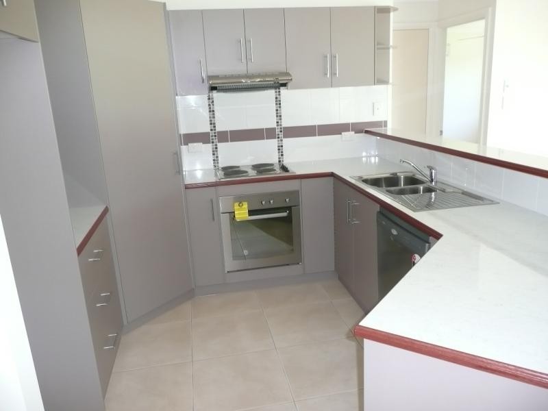 13 Hillview Place, Bowen QLD 4805